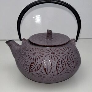 Purple Japanese Cast Iron Teapot Tetsubin Floral Chrysanthemum Pattern Rare
